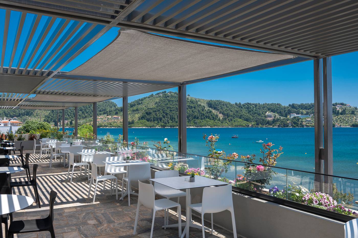 Alkyon-Hotel---Skiathos-Terrace-19