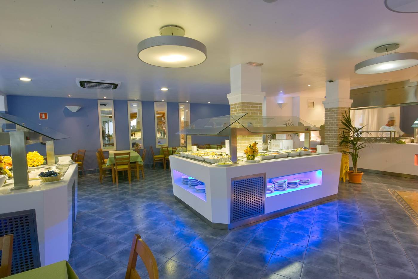 Balansat-Resort-Apartamentos-Restaurant-30