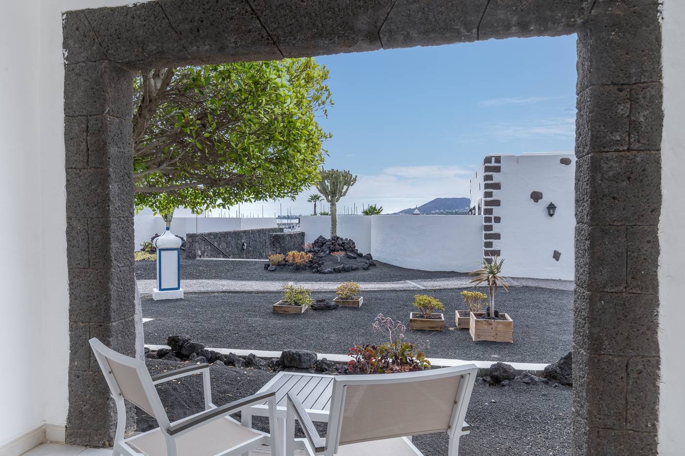 Hotel-LIVVO-Volc--n-Lanzarote-Room-16