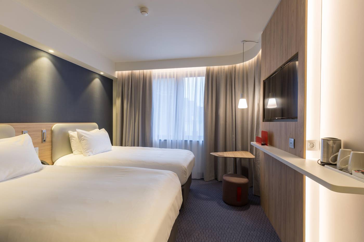 Holiday-Inn-Express-Brussels-Grand-Place-Room-23