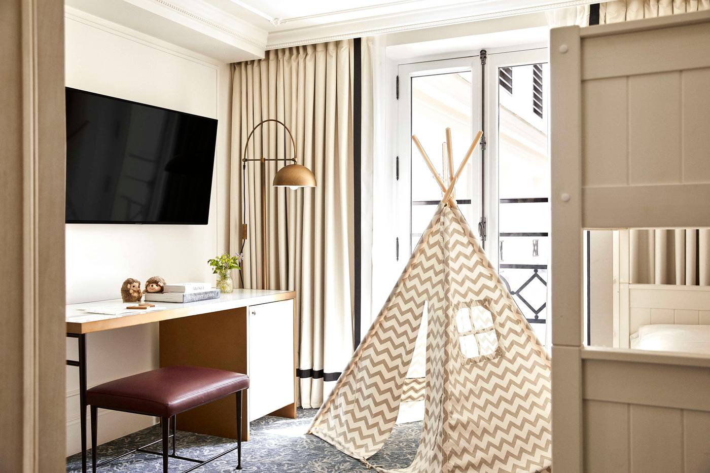 Hotel-du-Louvre-in-the-Unbound-Collection-by-Hyatt-Room-66