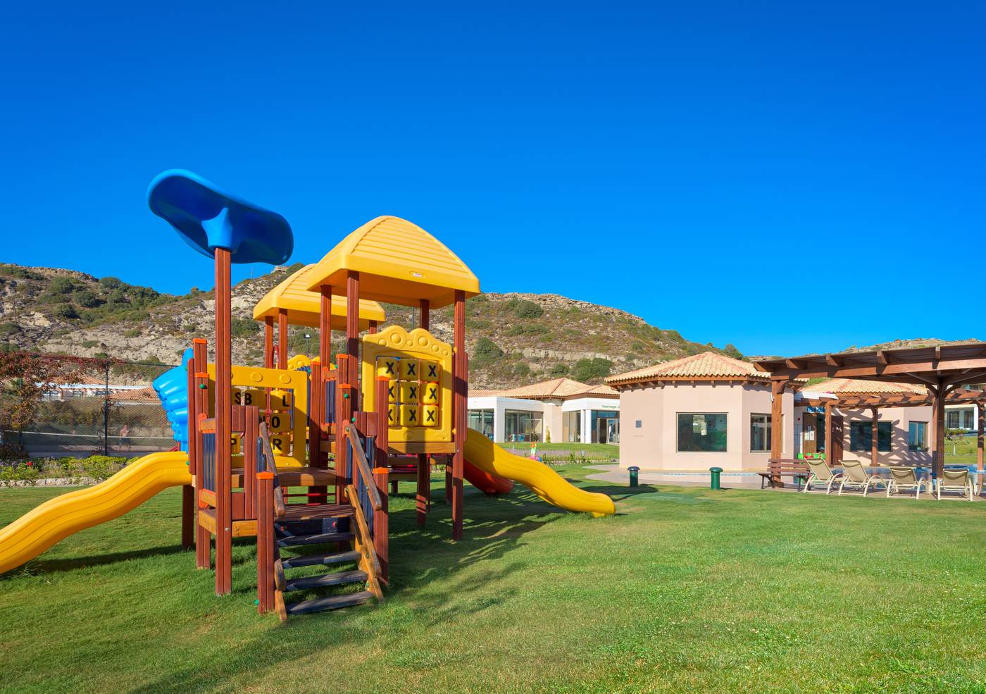 La-Marquise-Luxury-Resort-Complex-Sports-and-Entertainment-59