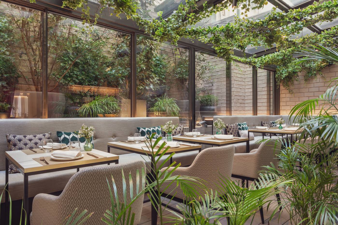 The-Pavilions-Madrid-Bar-2