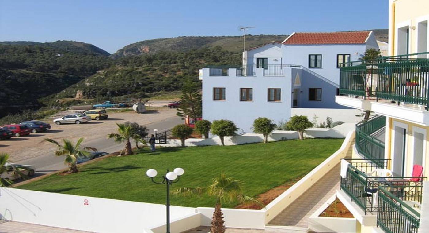 Camari-Gardens-Apartments-General-view-8