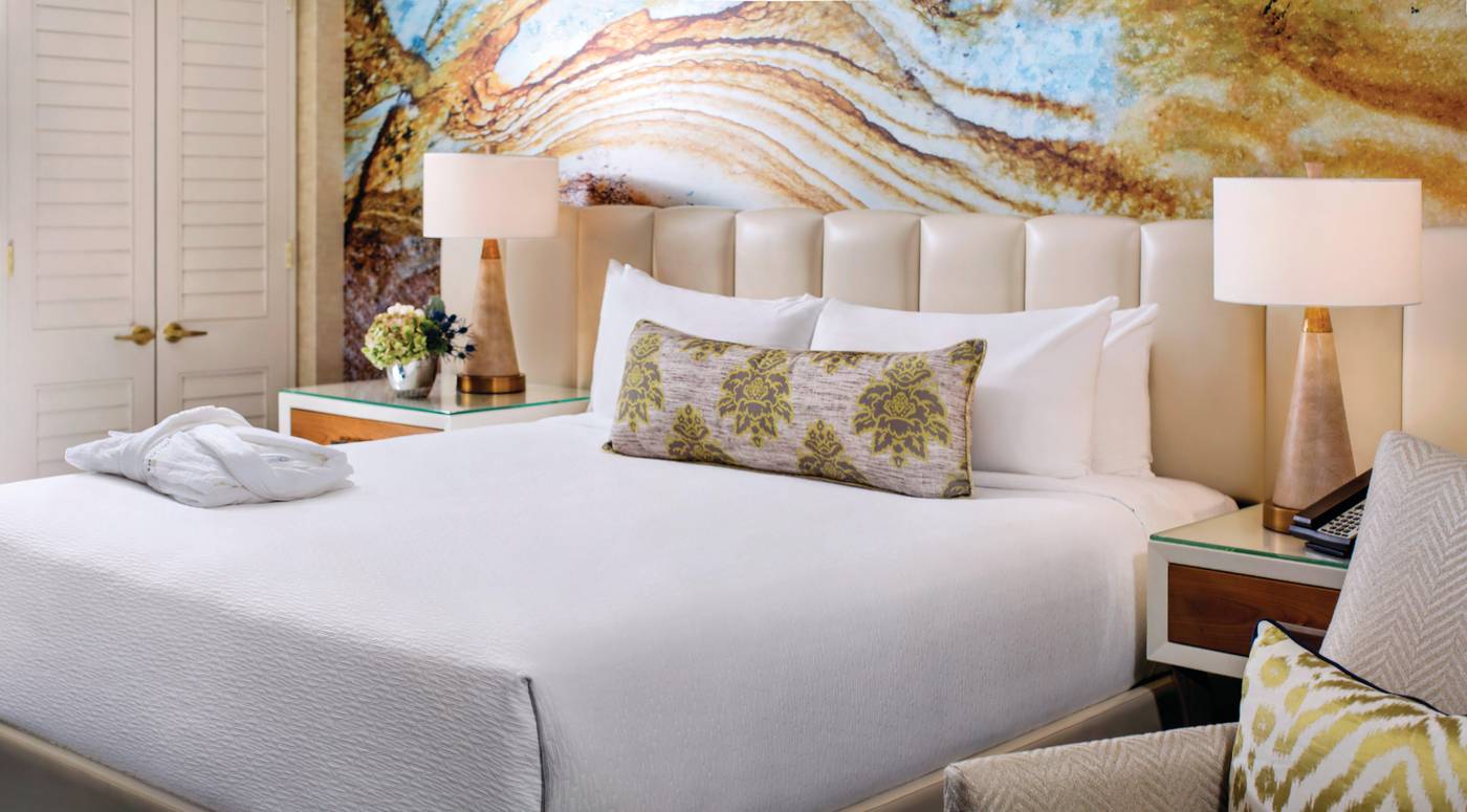 Mandalay-Bay-Hotel---Casino-Room-23