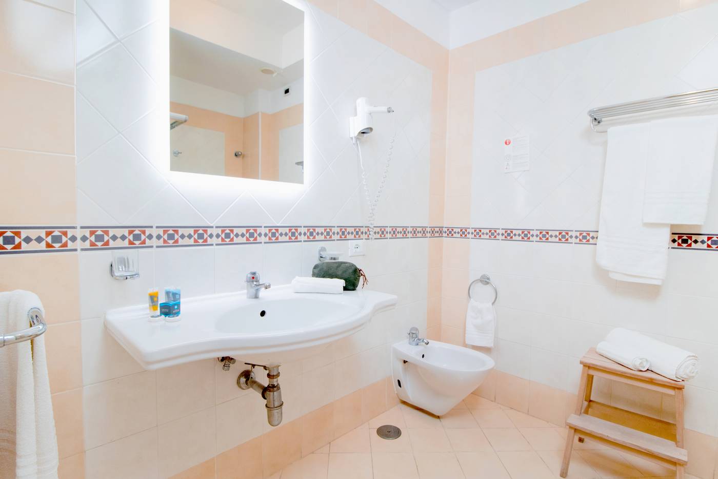 Rivage-Hotel-Room-35