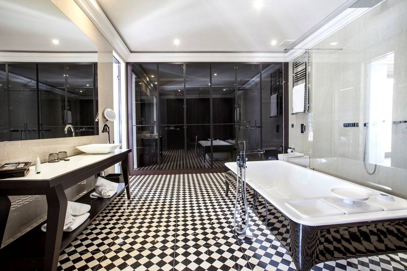 Quentin-XL-Potsdamer-Platz-Room-63