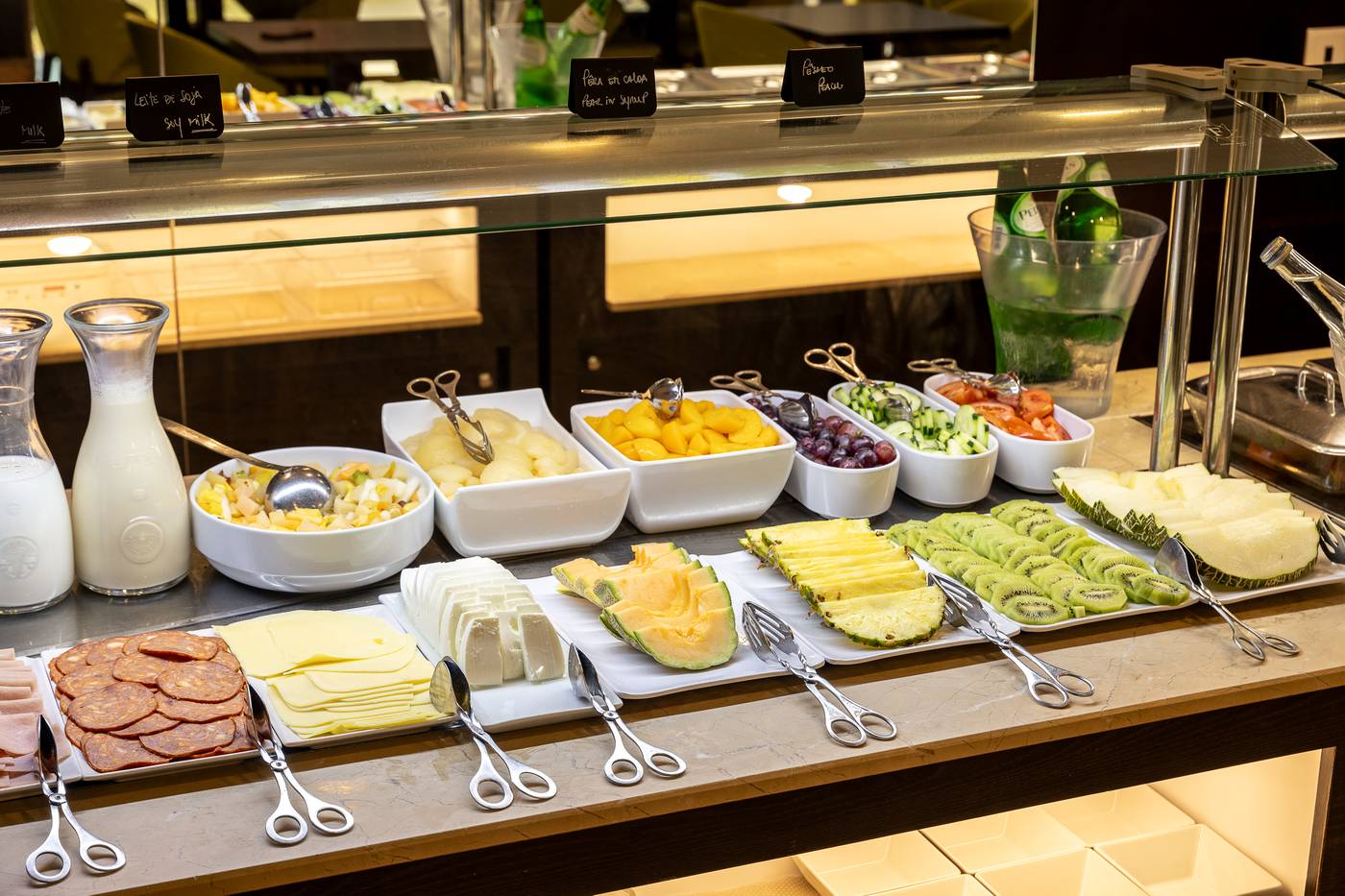 America-Diamonds-Restaurant-45