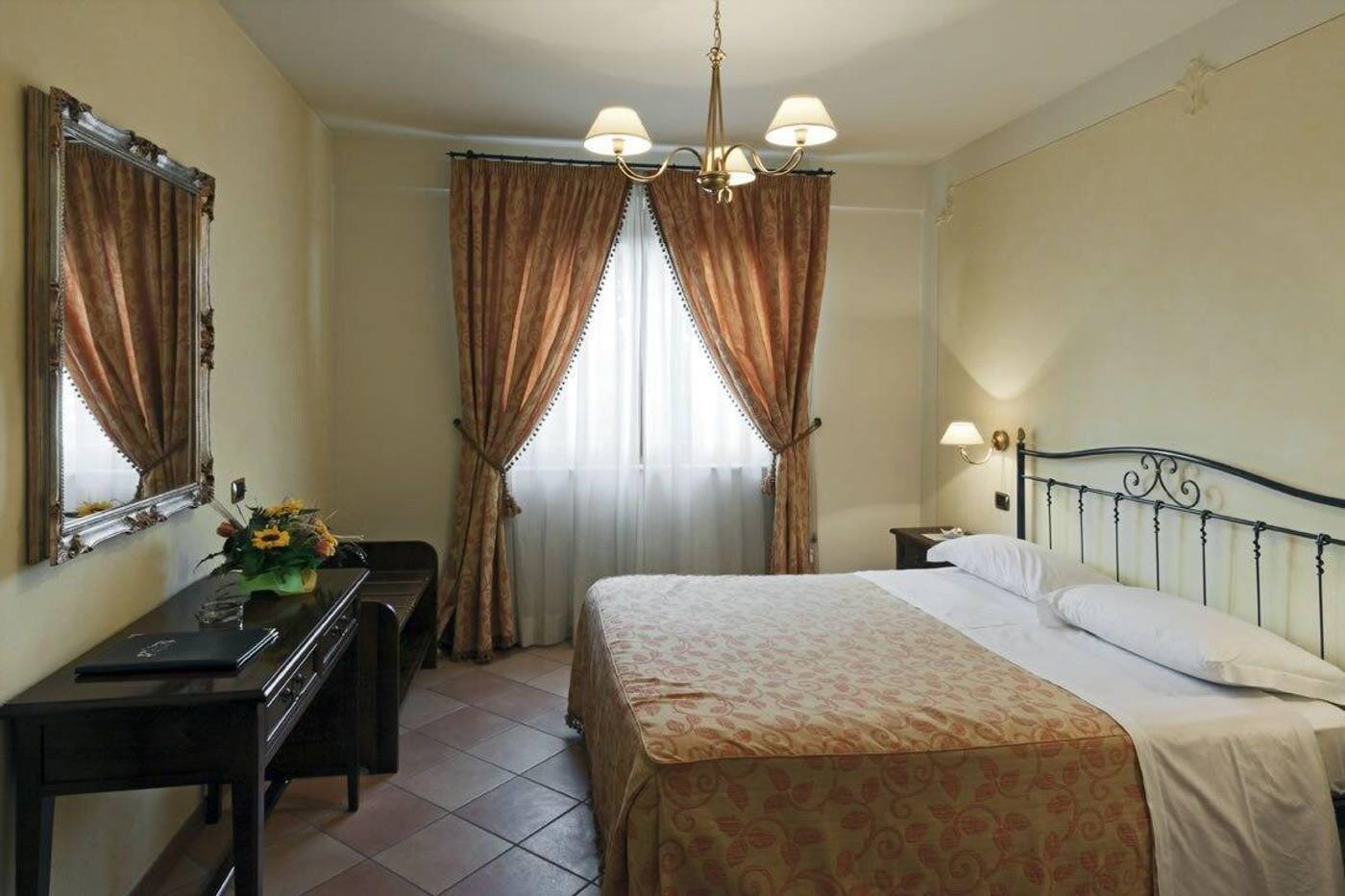 Hotel-Villa-Luigi-Room-9