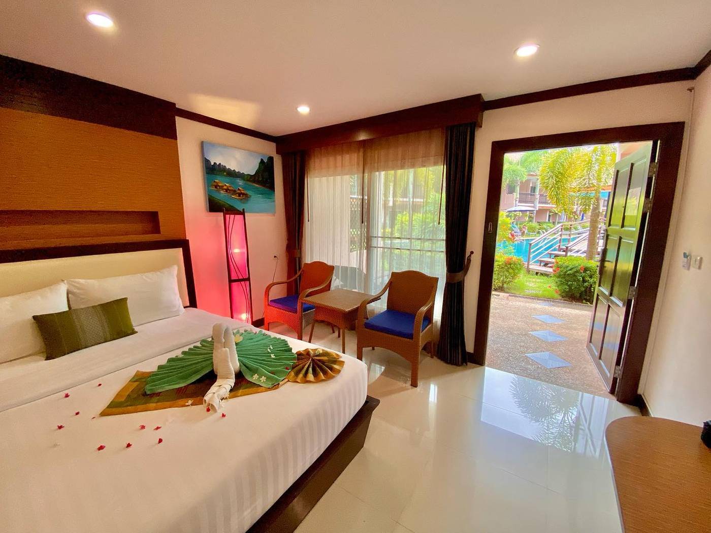 Chivatara-Resort---Spa-Bang-Tao-Beach-Phuket-Room-17