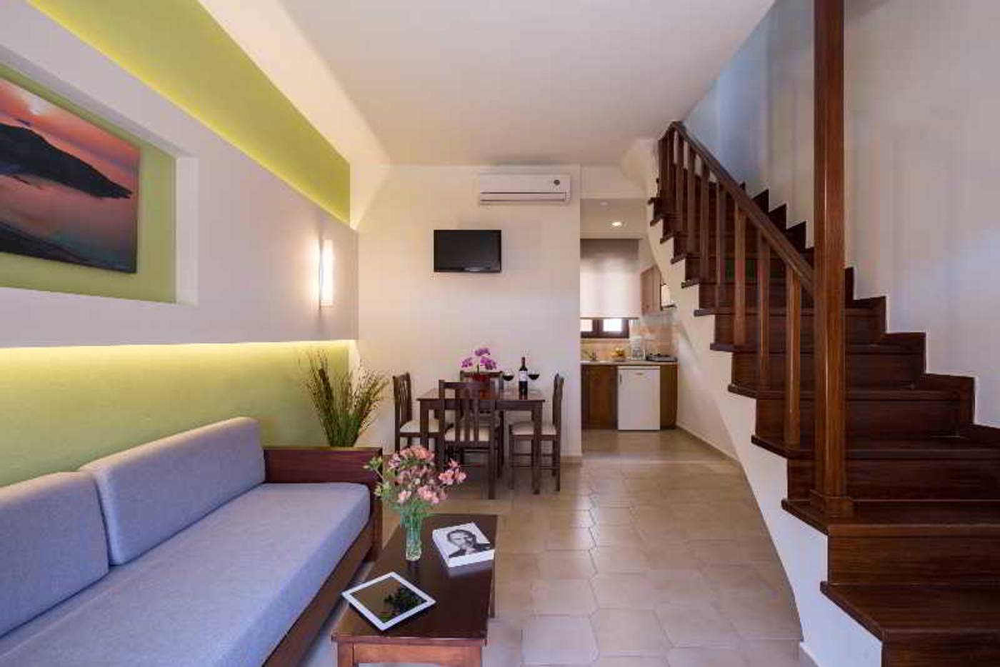 Oscar-Suites---Village-Room-34