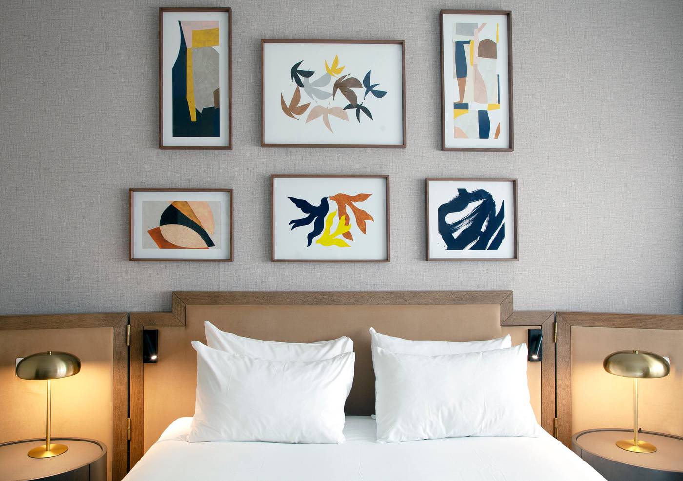 Holiday-Inn-Madrid-Las-Tablas-Room-18