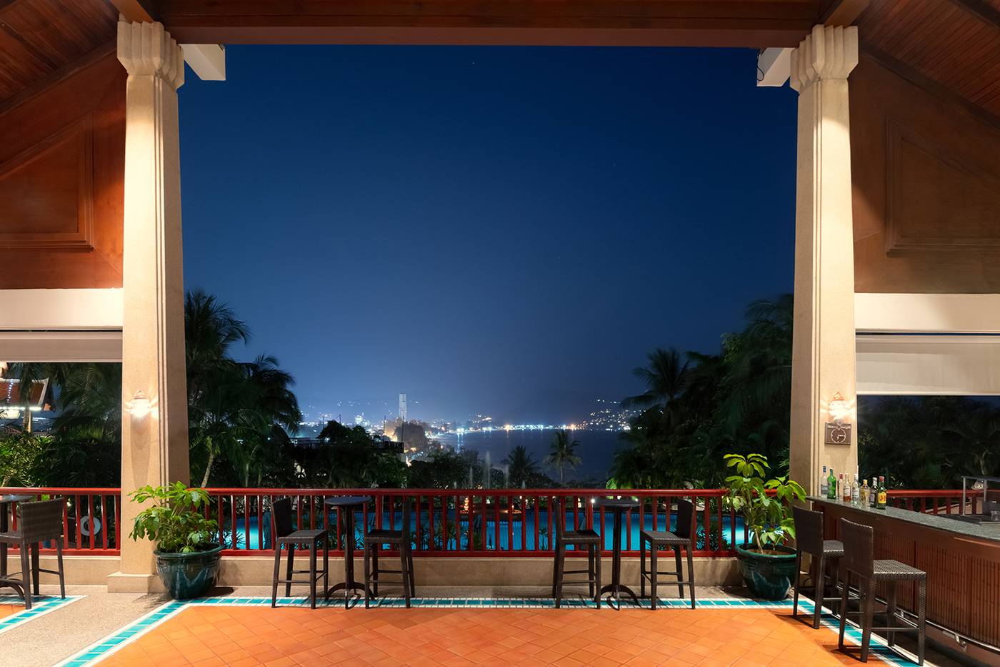 Novotel-Phuket-Resort-Lobby-15