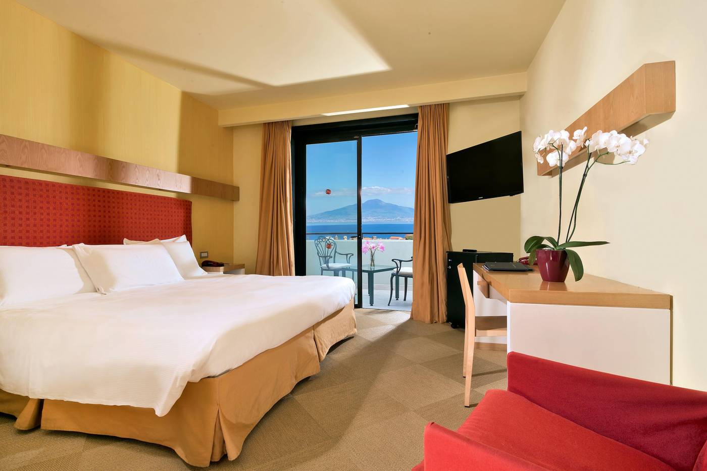 Hilton-Sorrento-Palace-Room-40