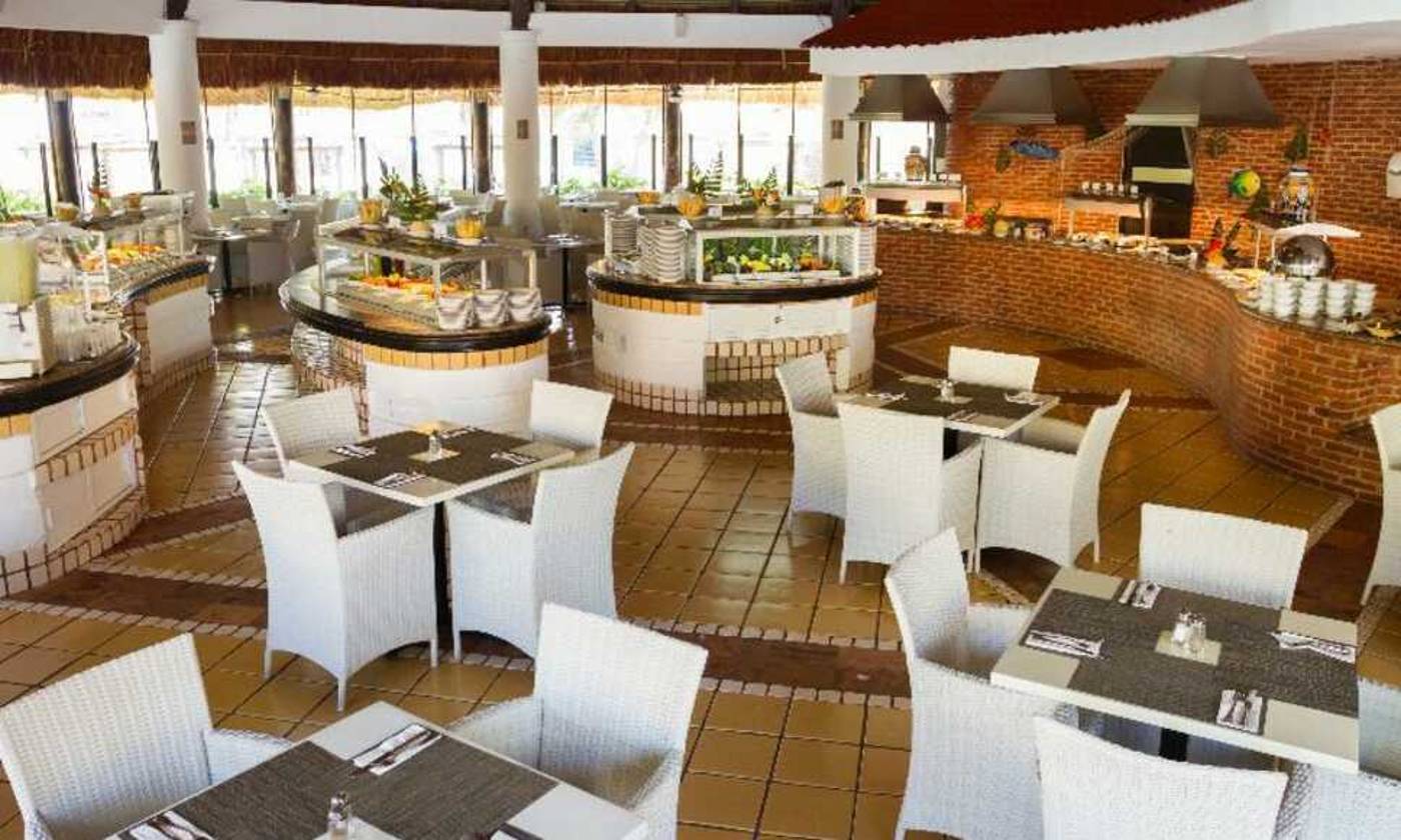 Sandos Playacar Beach Resort