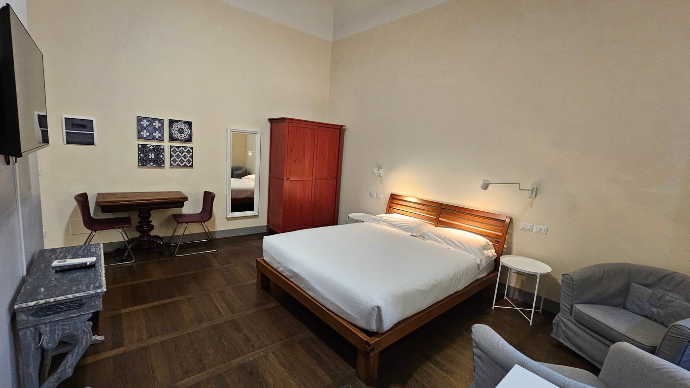 Borghese-Palace-Art-Hotel-Room-3