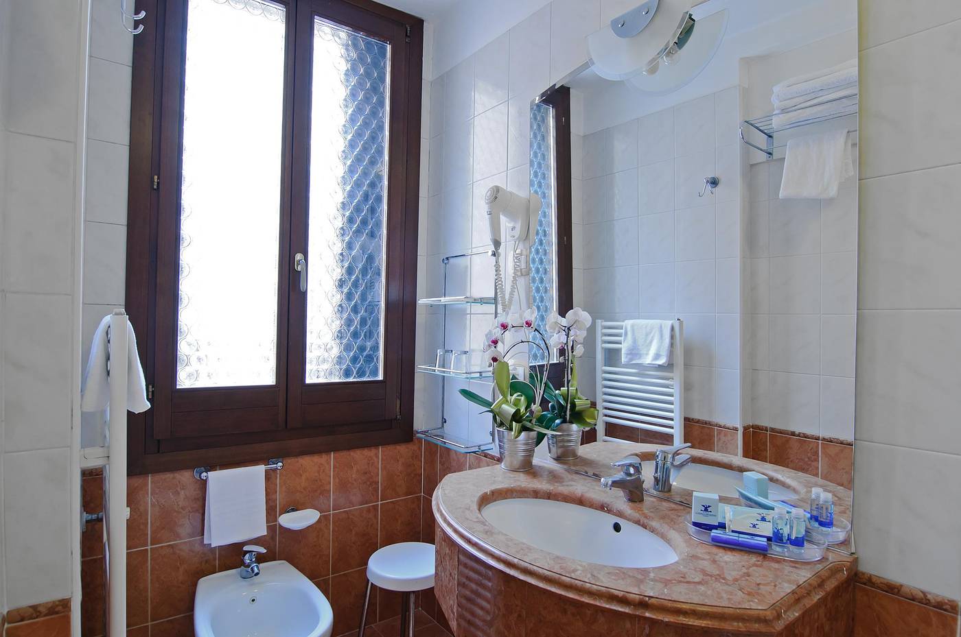 La-Fenice-et-des-Artistes-Room-63