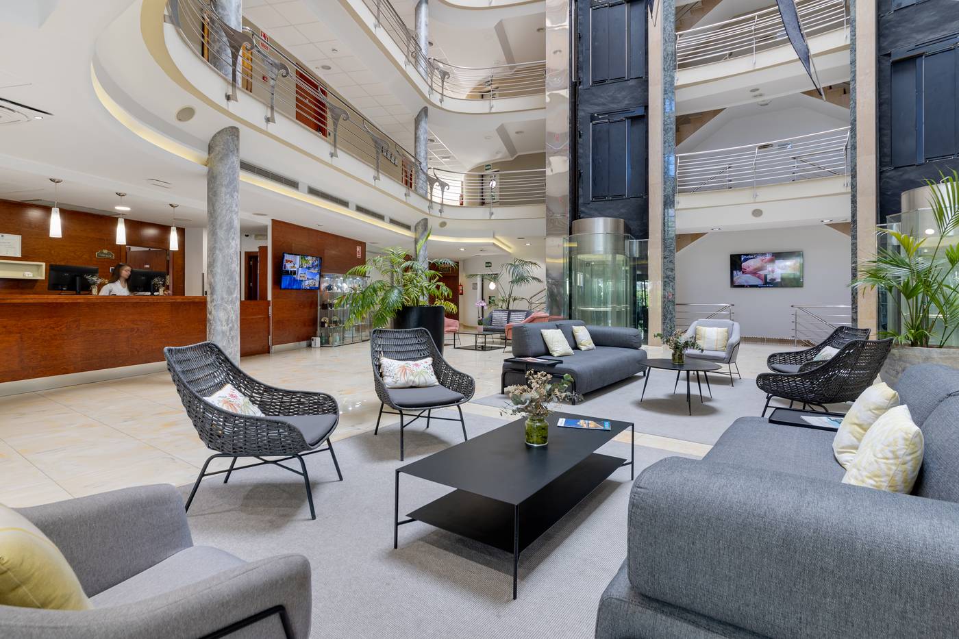 Daniya-Denia-Spa---Business-Lobby-53