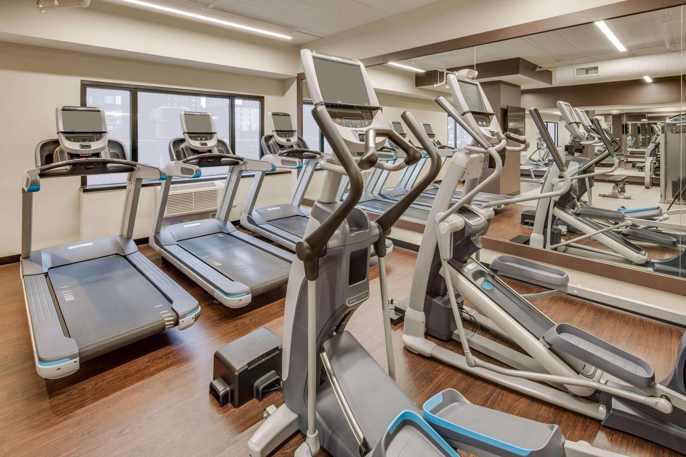 Doubletree Hotel Jersey City - United States - JERSEY CITY - Sports and Entertainment - 5
