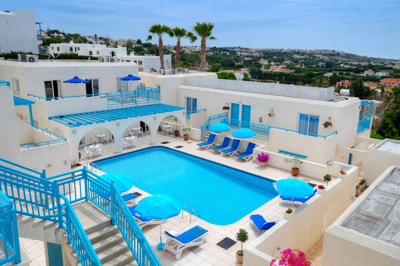 Sunny-Hill-Pool-4