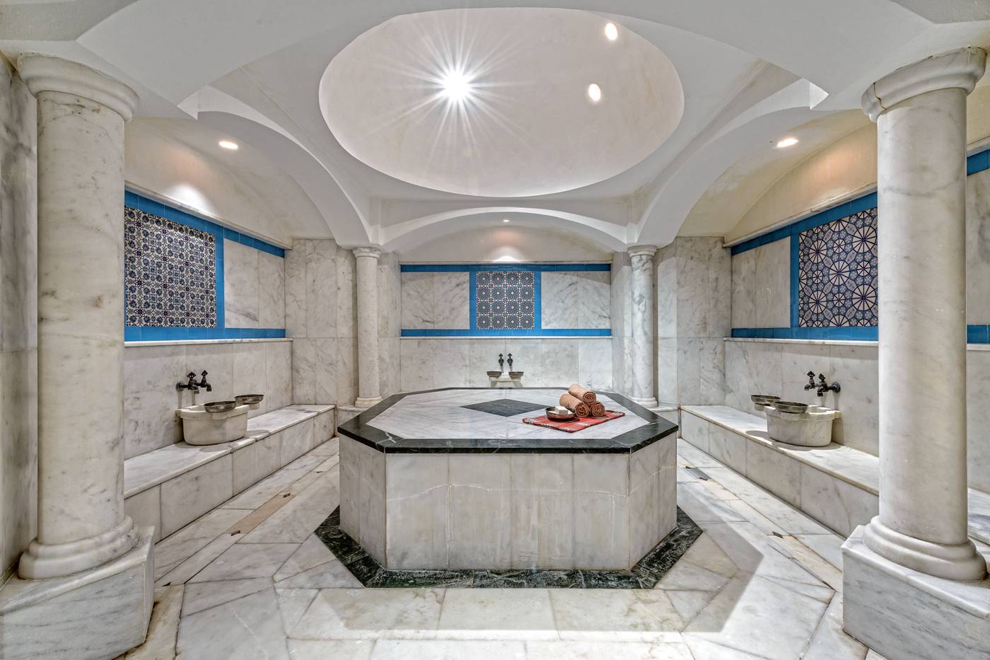 Von Resort Golden Beach