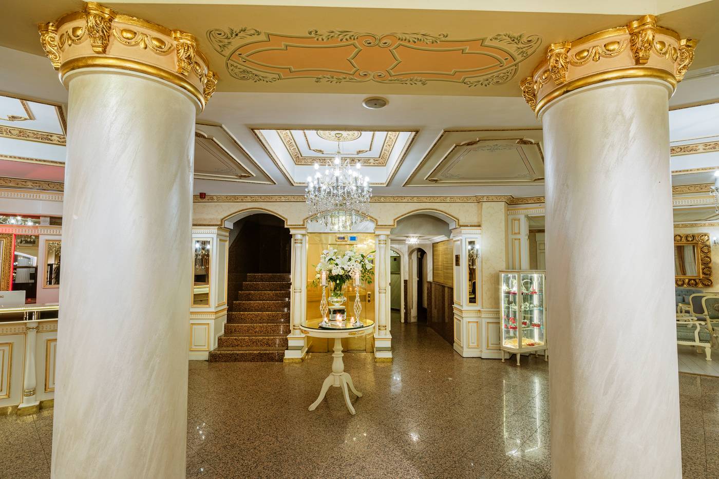 Ipek-Palas-Lobby-9