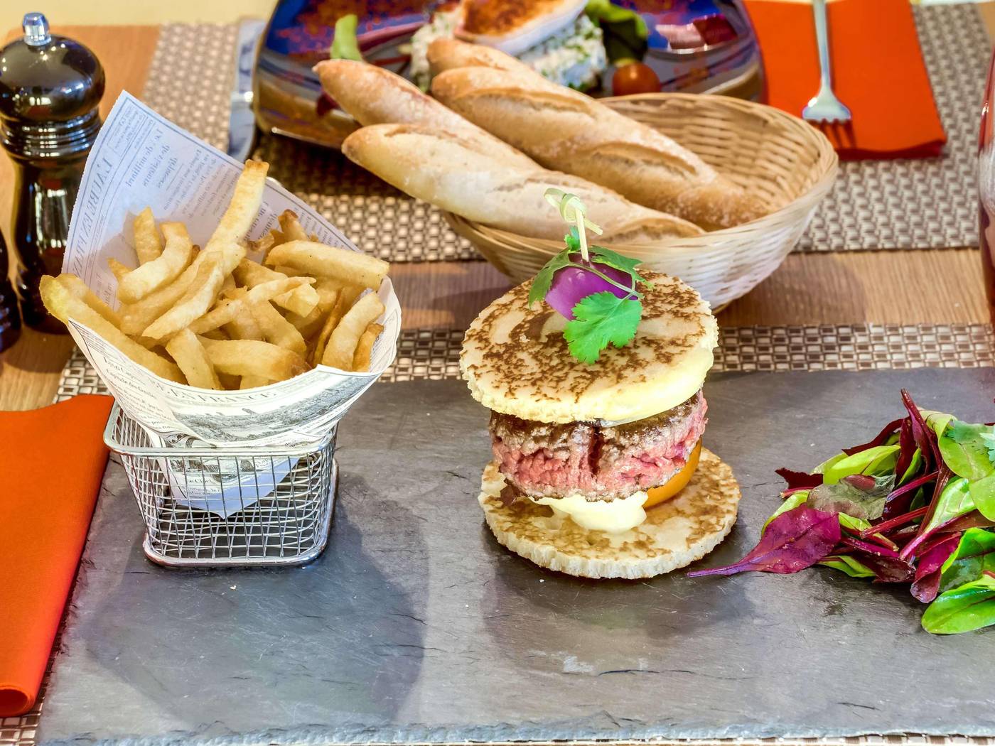 Hotel-Mercure-Paris-Gare-Montparnasse-Restaurant-65