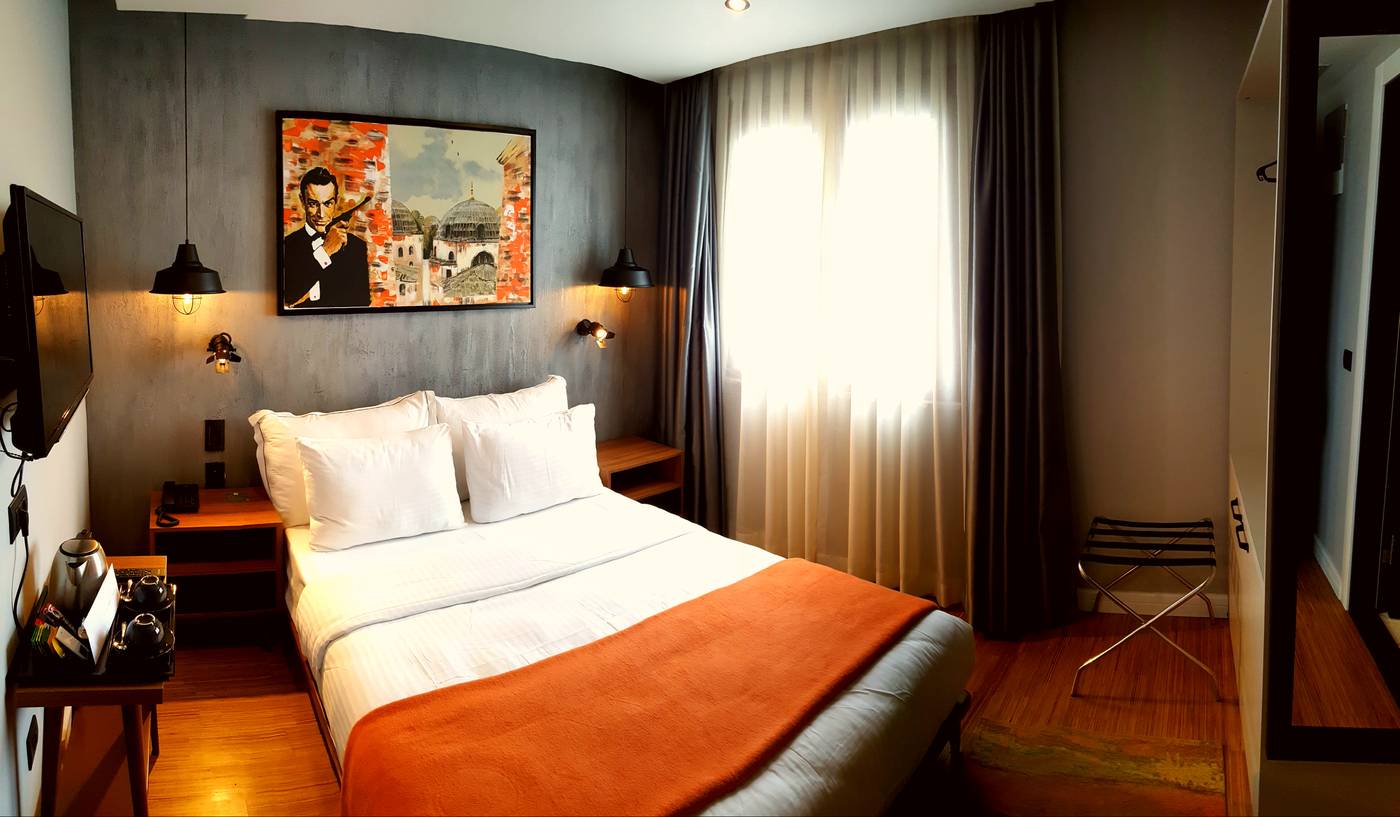 Poem-Special-Hotel-Room-13