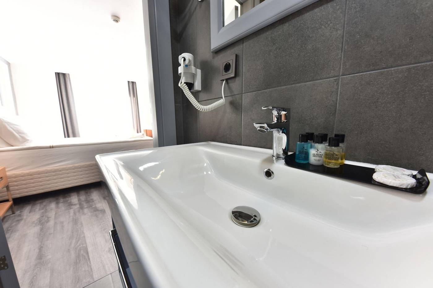 Almina-Inn-Hotel-Room-23