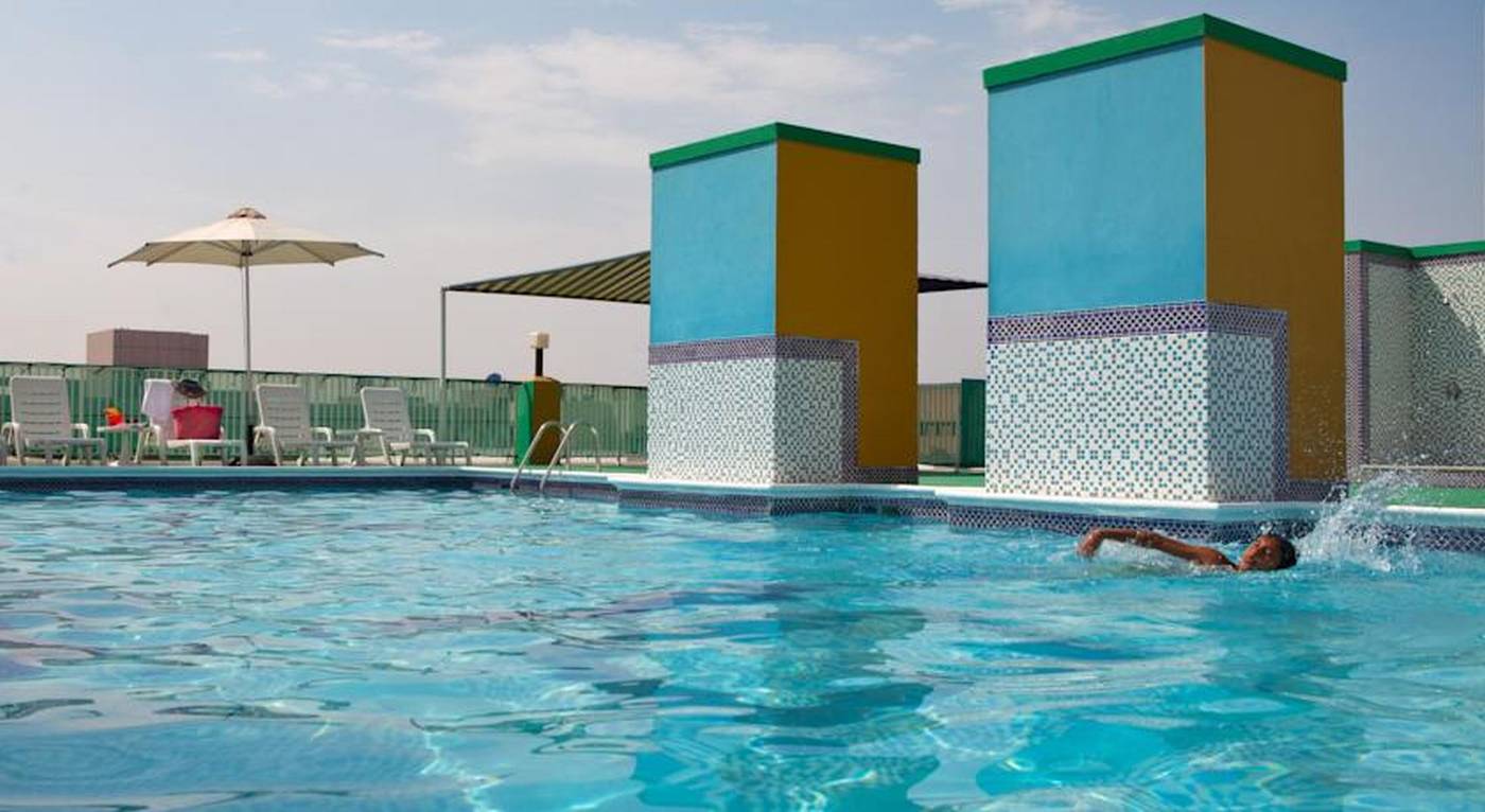 Golden-Sands-3-Hotel-Apartments-Pool-3