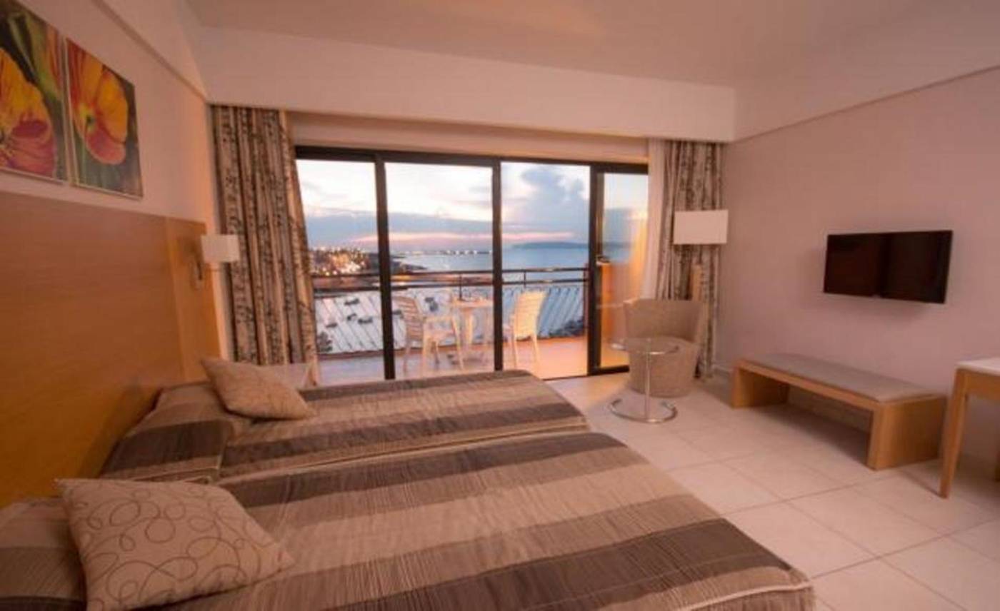 The-Ramla-Bay-Resort-Room-17