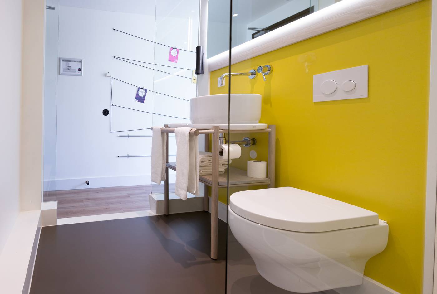 Qbic-Hotel-Amsterdam-Wtc-Room-24