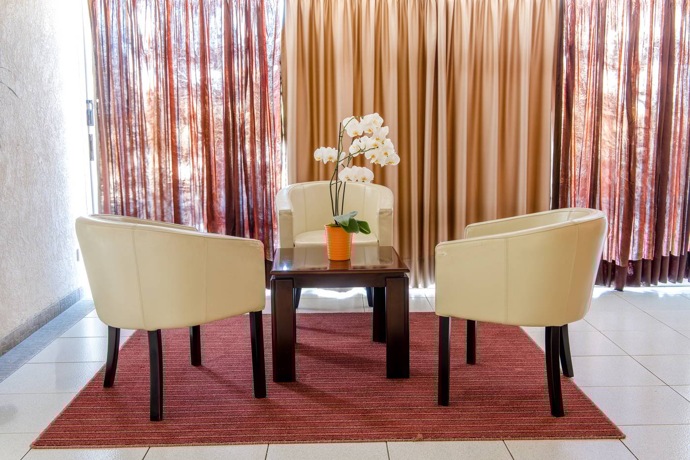 Kings-Lobby-36