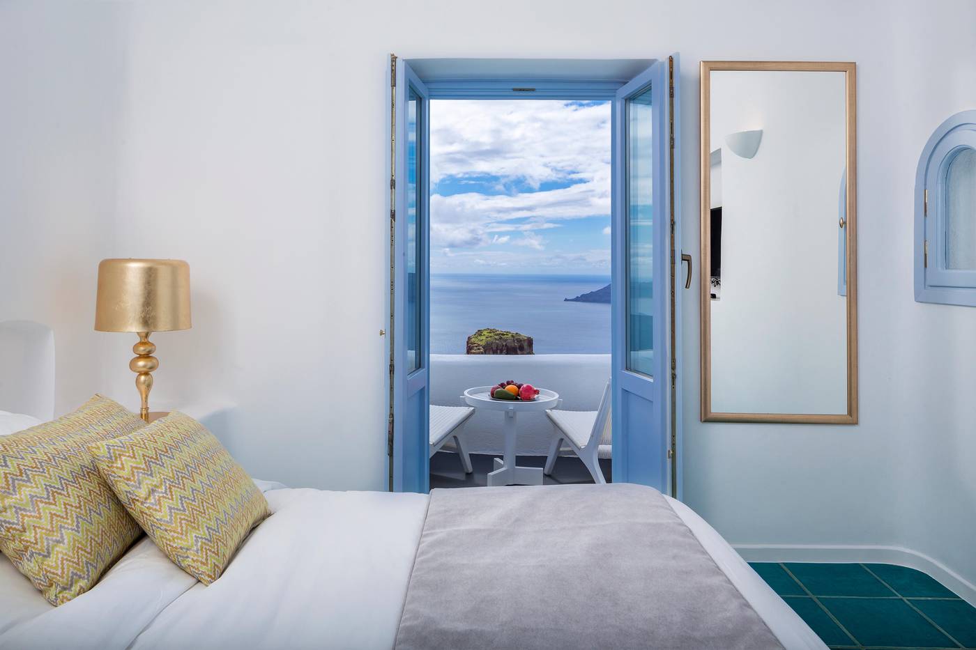 Astra-Suites-Room-17