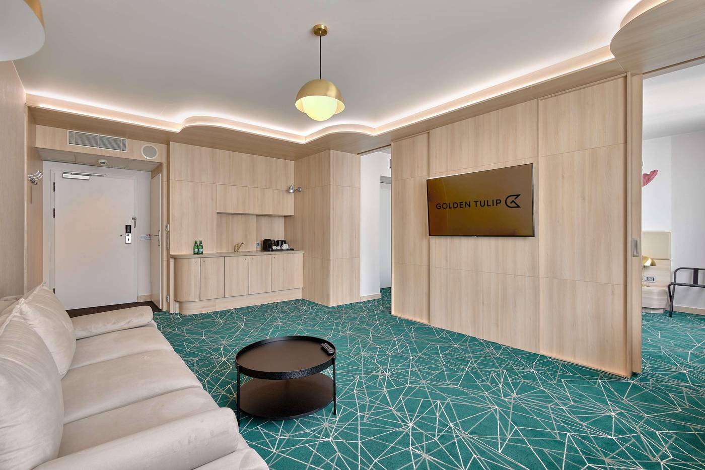 Golden-Tulip-Warsaw-Center-Room-40