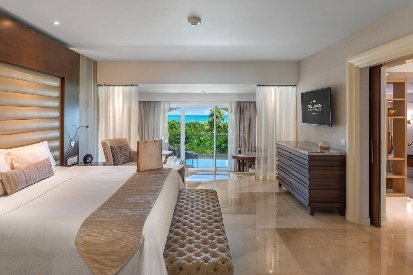 Moon-Palace-The-Grand---Cancun-Room-25