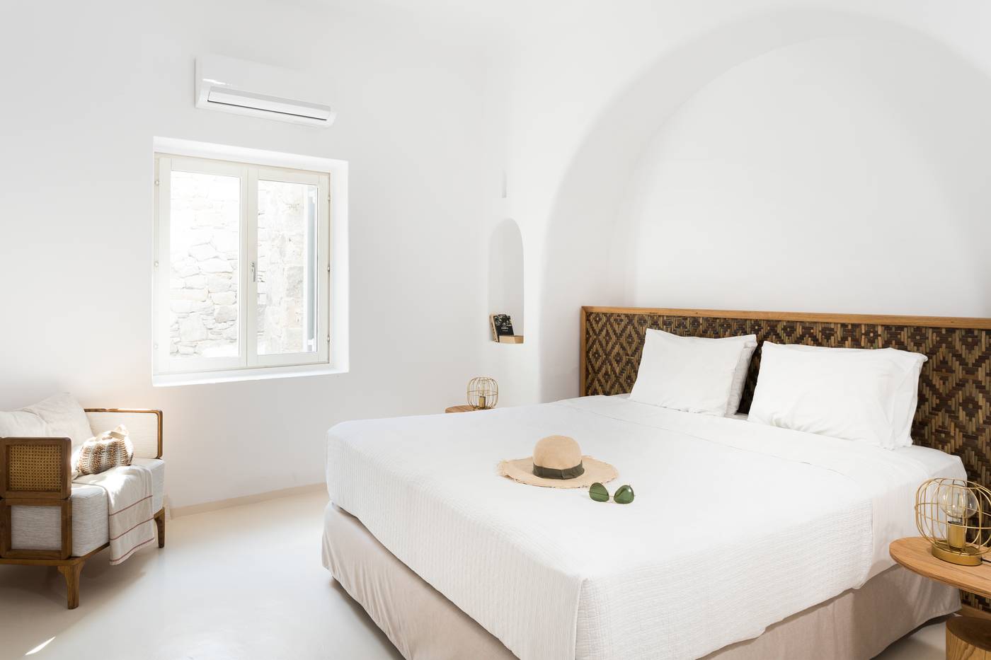 Casa-Del-Mar-Mykonos-Seaside-Resort-Room-27