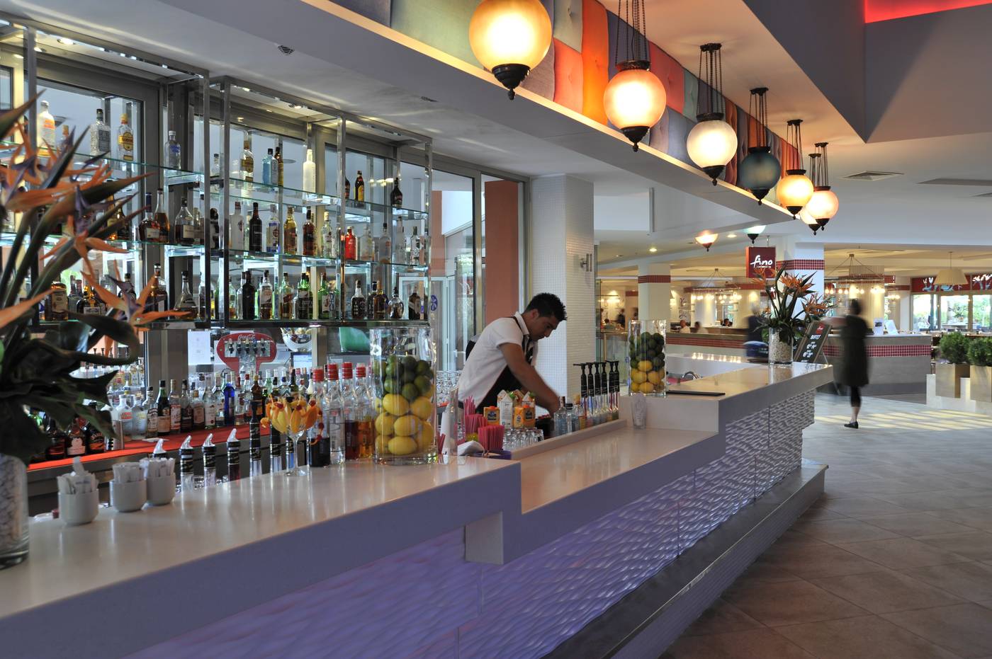 Barut-B-Suites-Bar-55