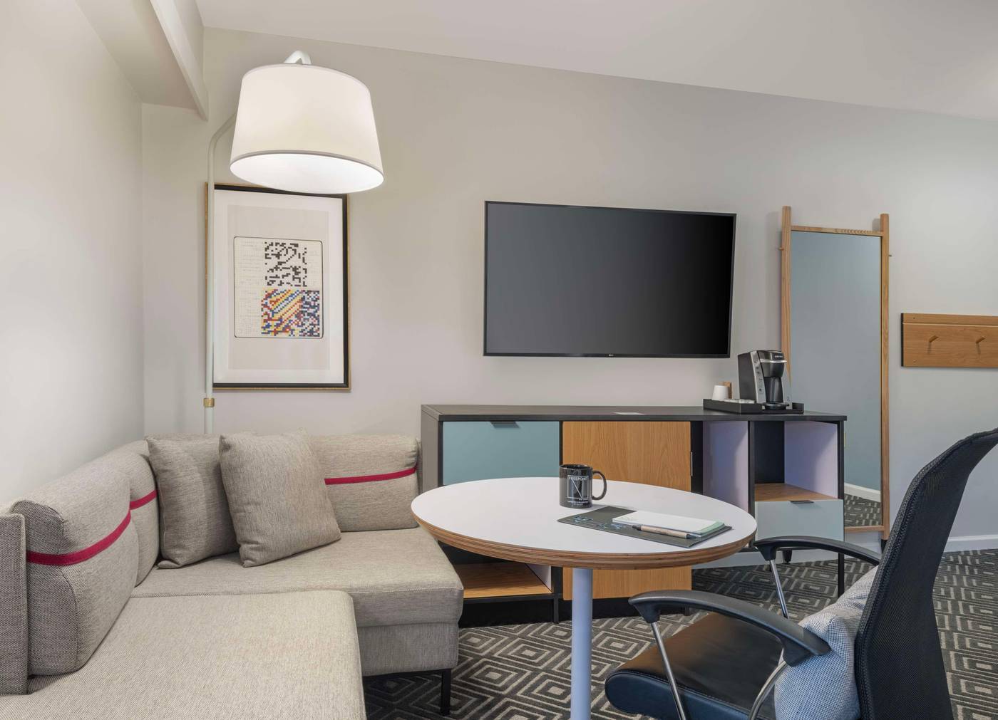 Freepoint-Hotel-Cambridge--a-Tapestry-Collection-Room-19