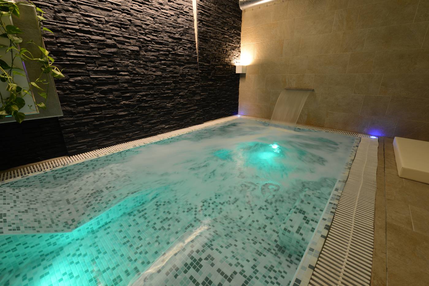 Hotel Guglielmo Boutique Hotel Wellness & Spa-Italy-CATANZARO-General view-1