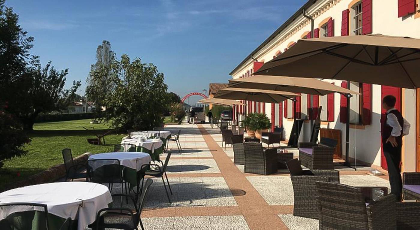 Ca-Tessera-Park-Resort-Restaurant-32