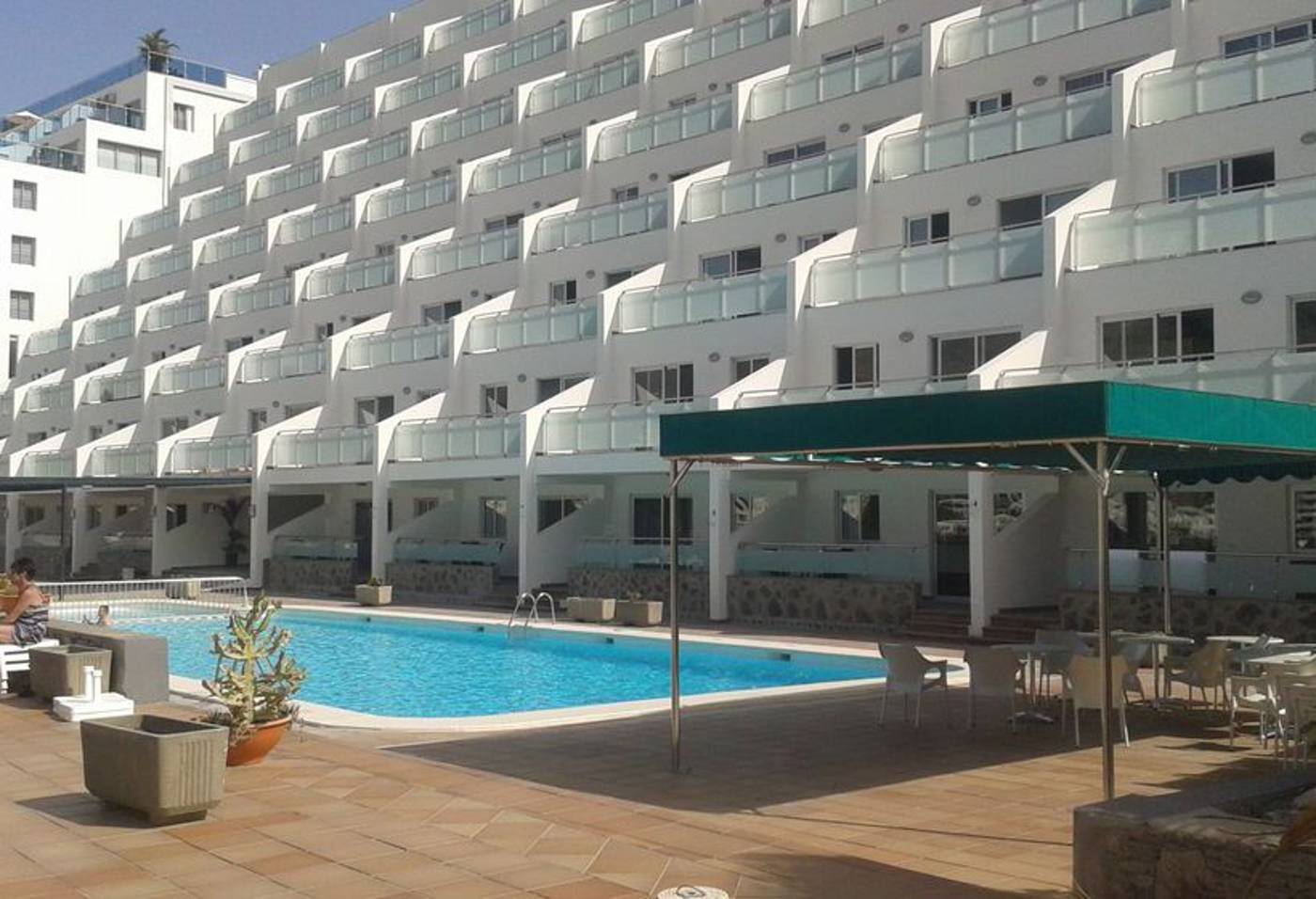 Servatur-Castillo-de-Sol-Pool-7