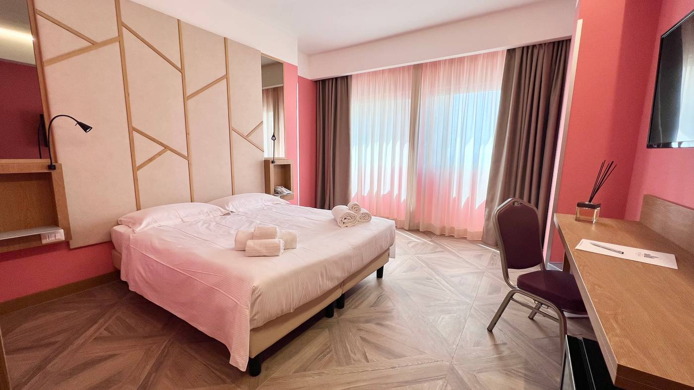 Catania-Sea-Palace-Hotel-Room-1