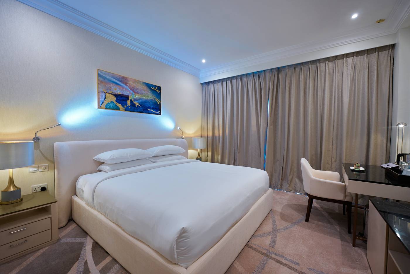 Grand-Regency-Doha--Trademark-Collection-Wyndham-Room-13