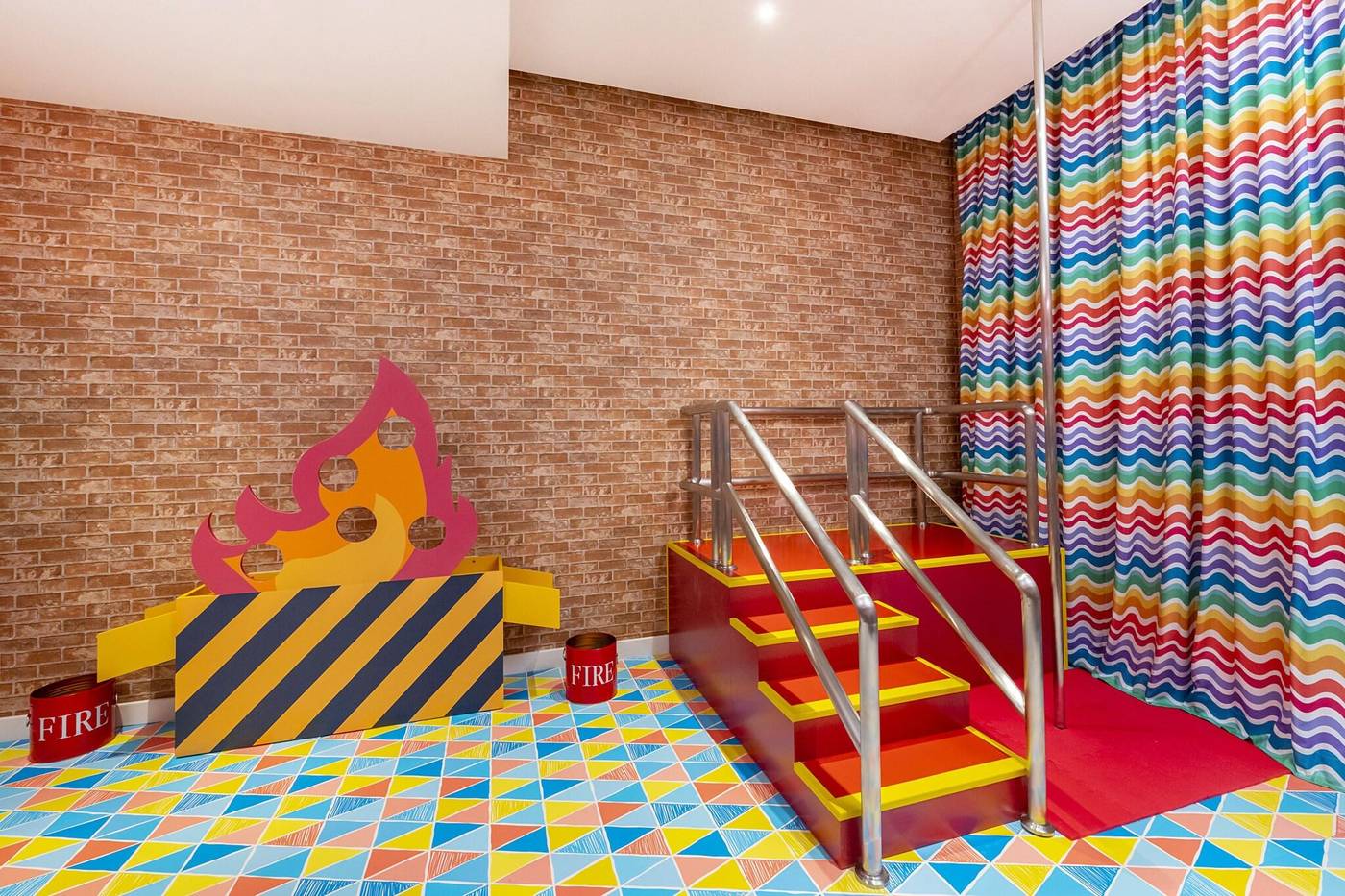 Dorsett-Tsuen-Wan-Hong-Kong-Sports-and-Entertainment-48