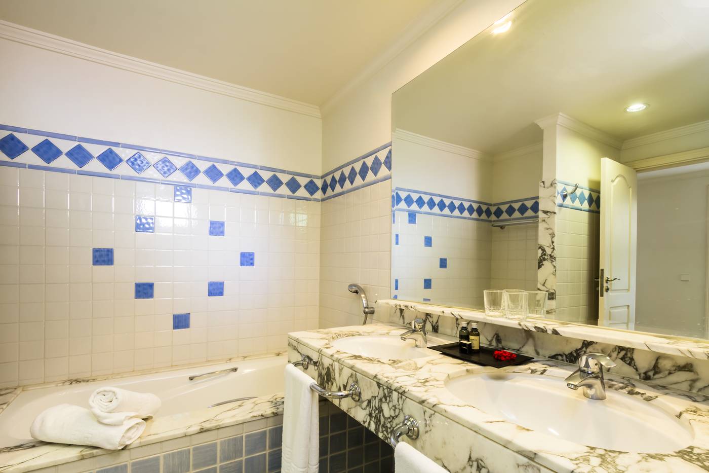 BlueBay-Beach-Club-Room-27