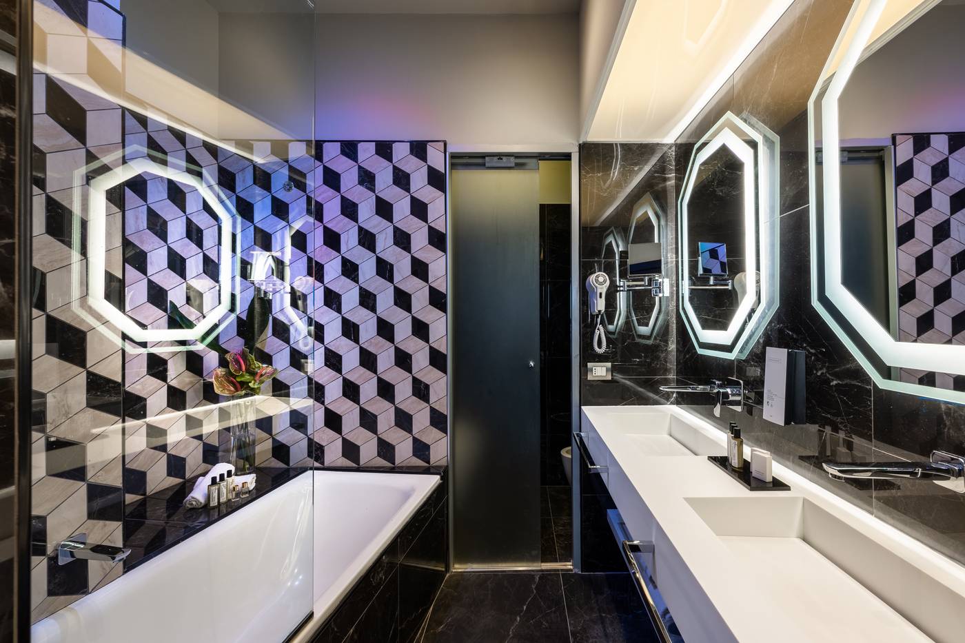 Dharma-Luxury-Hotel-Room-33