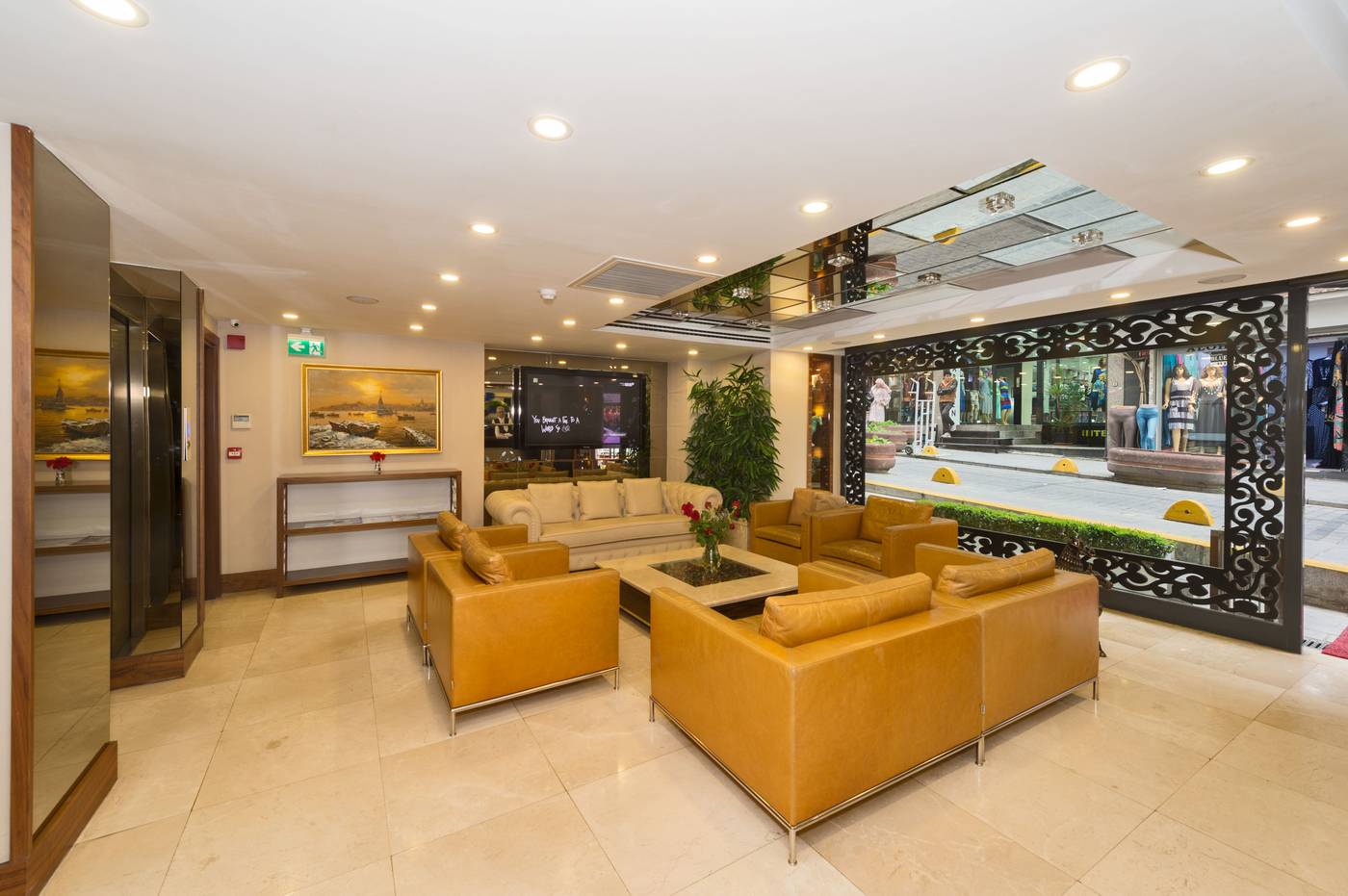 Darkmen-Hotel-Lobby-13