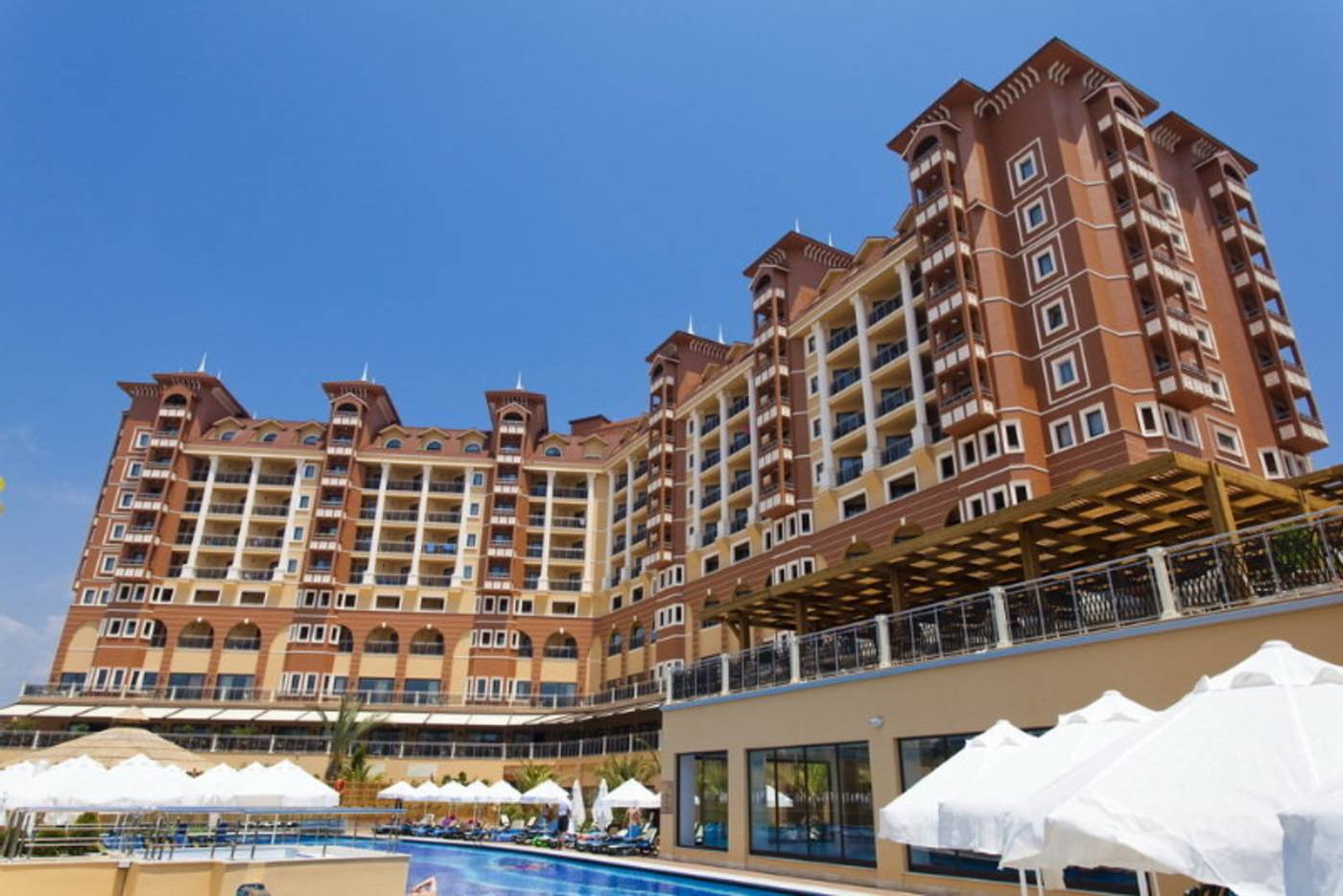 Villa-Side-Residence-General-view-3