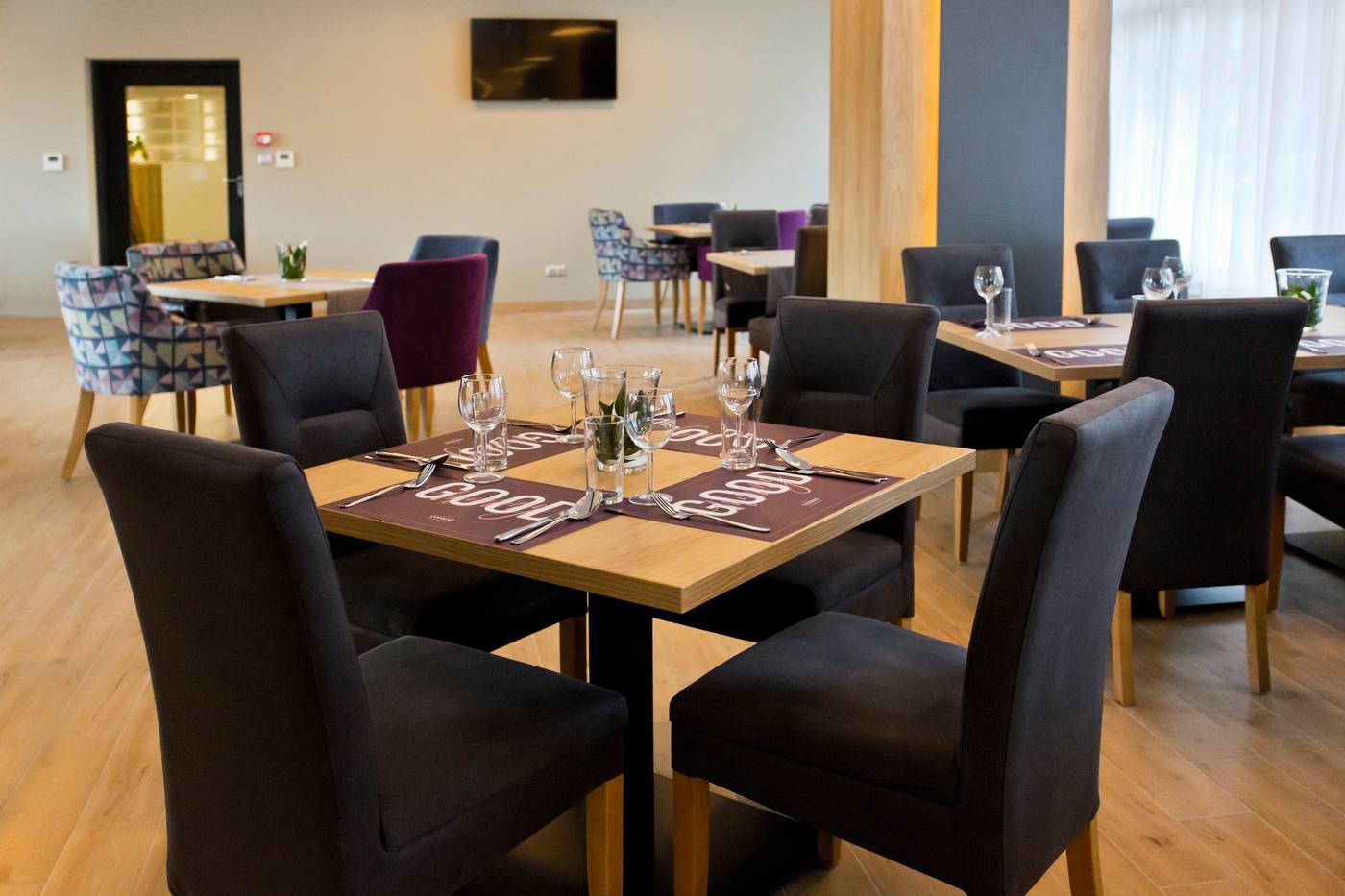 Conrad-Comfort-Aparthotel-Restaurant-13